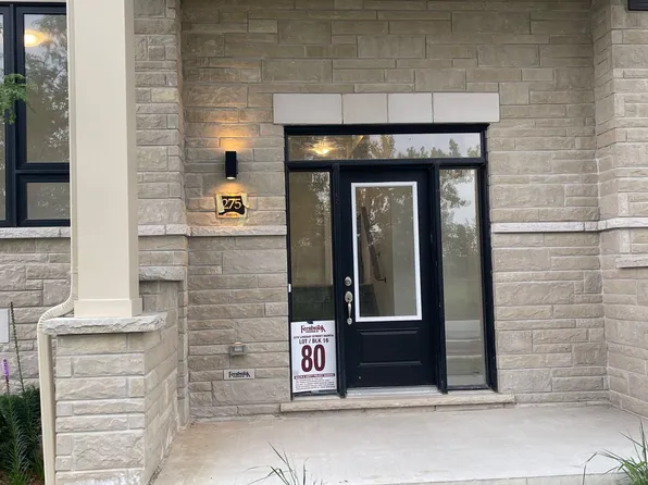 275 Lindsay St N, Kawartha Lakes, ON K9V 1T9