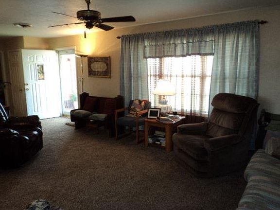 3rd image of 812 S Willis Ave