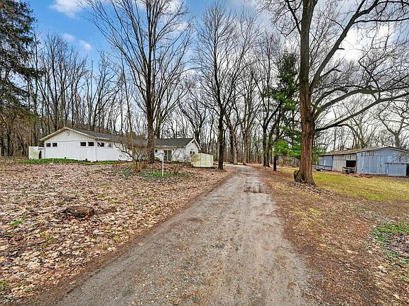 2nd image of 12064 Adams Rd