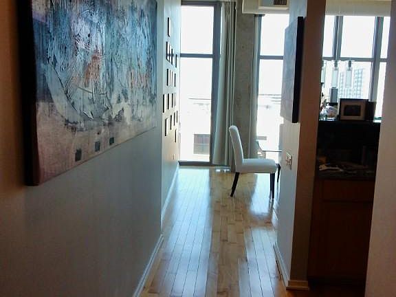 3rd image of 1000 W Leland Ave #228