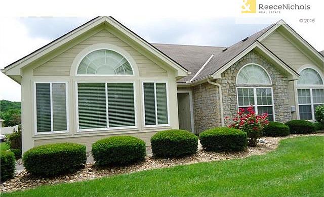 Villa with stone trim