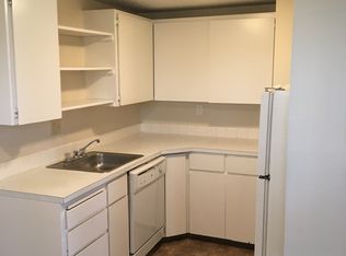 1104 10th Ave APT 5, Longview, WA 98632