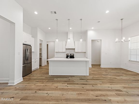 5th image of 400 Croft Row