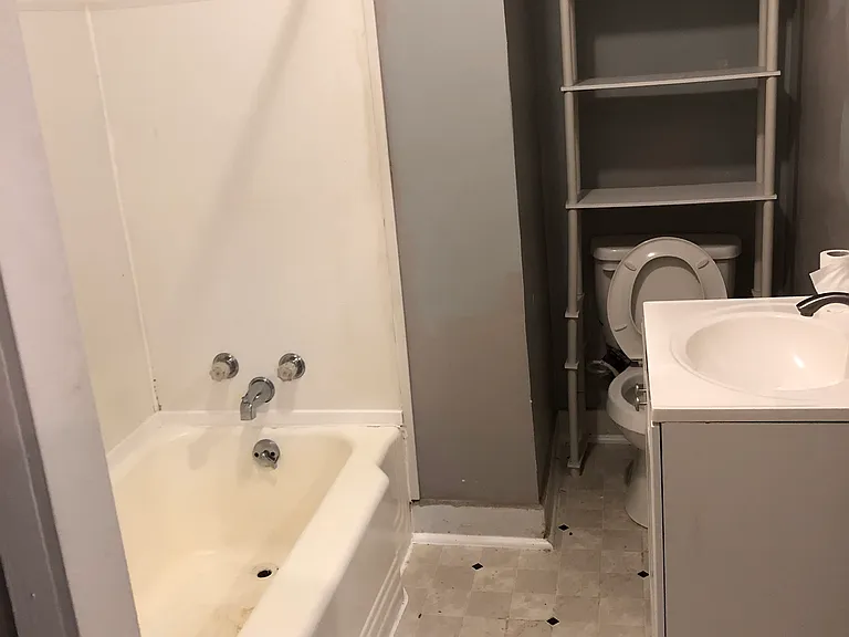 1517 Galloway St #4 — Photo 11