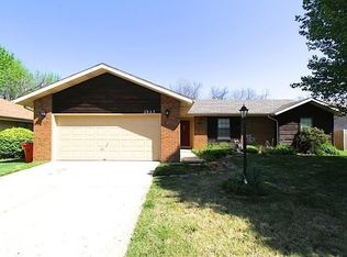 2823 W Maplewood St, Springfield, MO 65807