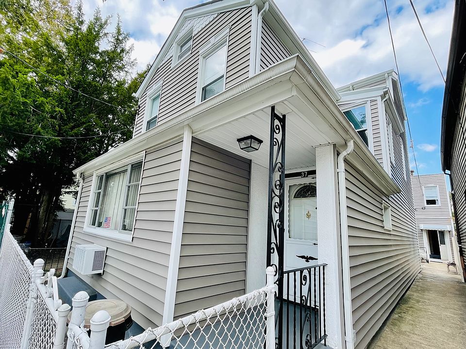1st image of 104-37 47th Ave