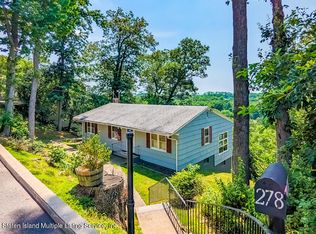 278 Lighthouse Ave, Staten Island, NY 10306