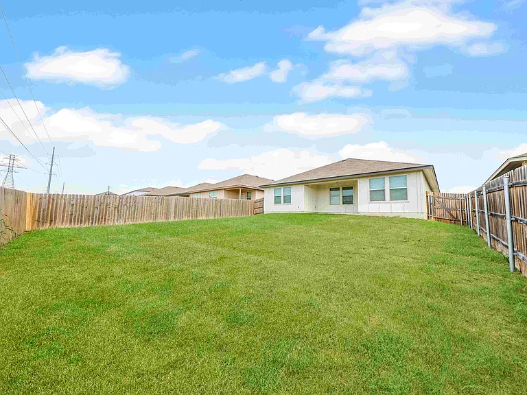 3610 Tanchico Dr — Photo 23