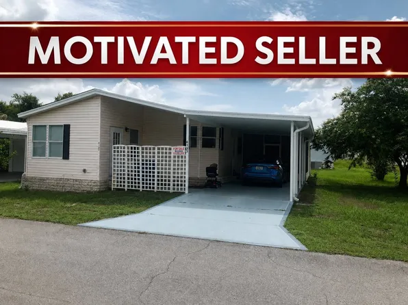 6137 Mission Viejo Dr, Zephyrhills, FL 33542