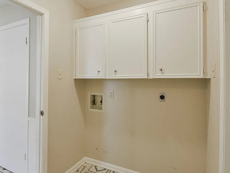 419 S Starboard St — Photo 16