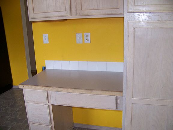 5th image of 529 Forest Park St