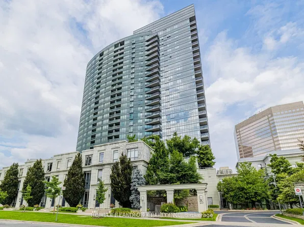 25 Greenview Ave #315, Toronto, ON M2M 0A5