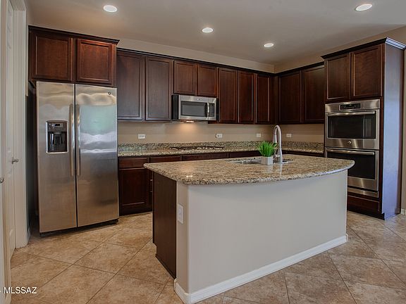 5th image of 12889 N Indian Palms Dr