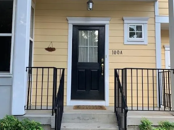 100 Melbourne Park Cir APT A, Charlottesville, VA 22901