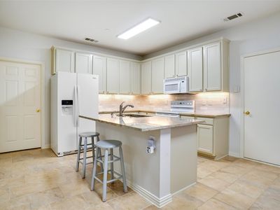 1729 Massey Dr, Lewisville, TX, 75067