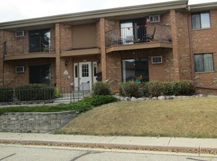 4417 S Greenridge Cir #4417, Greenfield, WI 53220