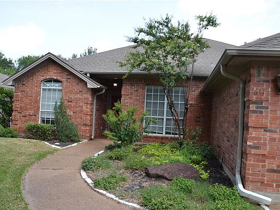 5th image of 611 Castlebrook Dr