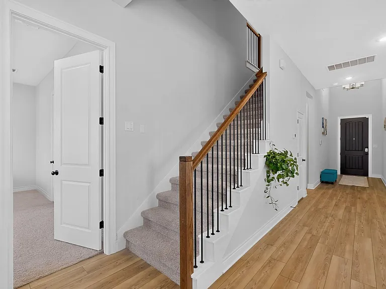 108 Red Camella Dr — Photo 3