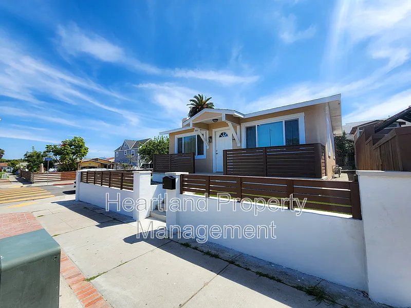 2 bed, 1.0 bath, 624 sqft, $2,595 — Photo 1