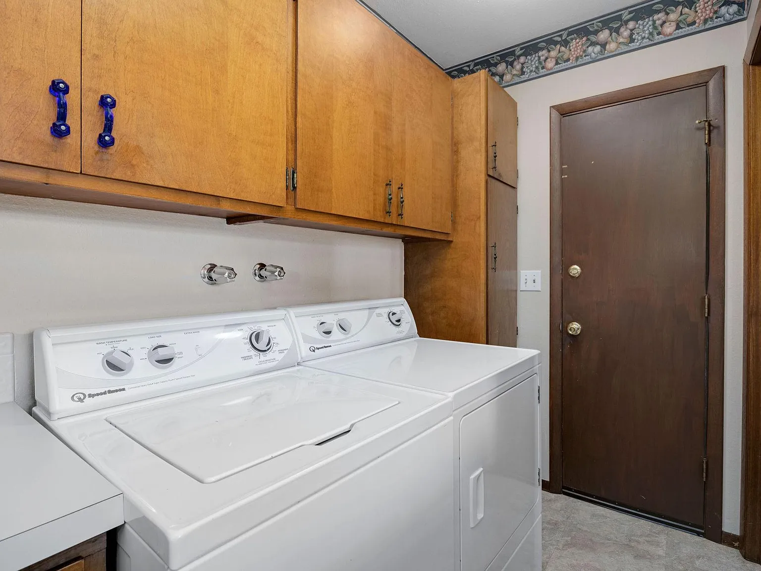 3 bed, 1.5 bath, 1462 sqft, $1,950 — Photo 4