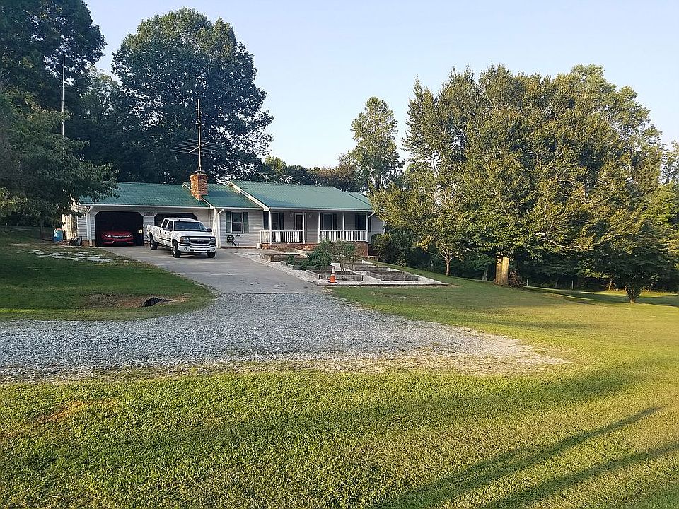 1st image of 224 Carawood Ln