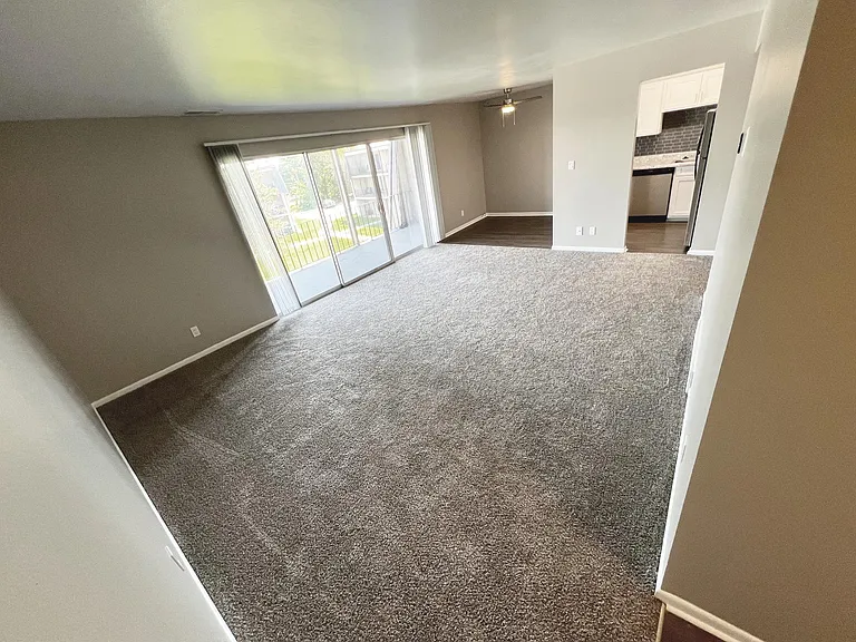 Lake Forest Apartment Homes — Photo 61