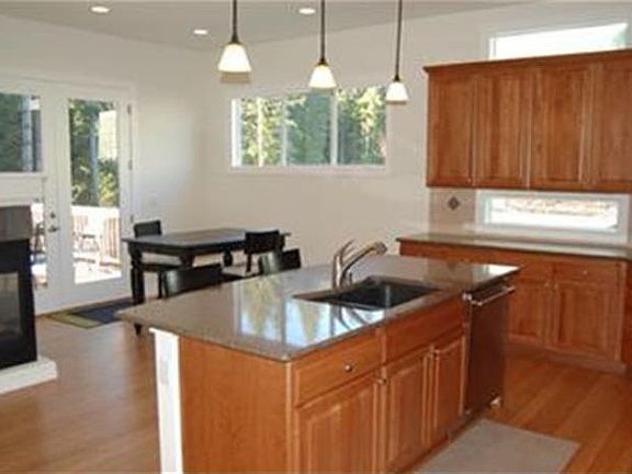 4th image of 13189 Adair Creek Way NE