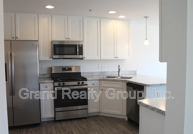 7106 Country Club Hills Dr #1 — Photo 5