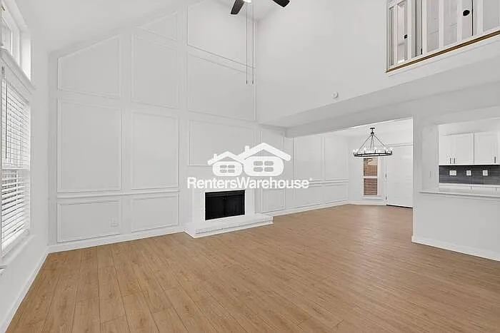 1818 Indian Creek Ct — Photo 8