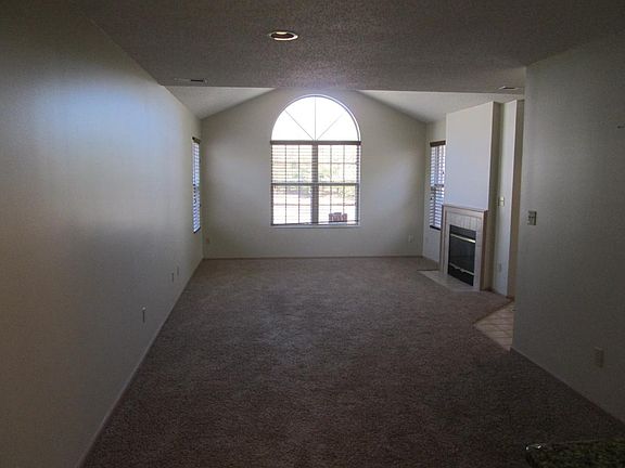 Living room w/ gas fireplace
