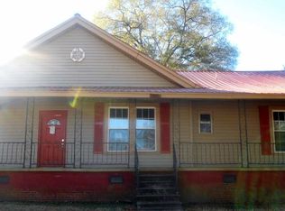 547 W White St, Chester, SC 29706