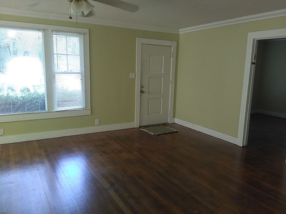 1st image of 3106 W Lee St