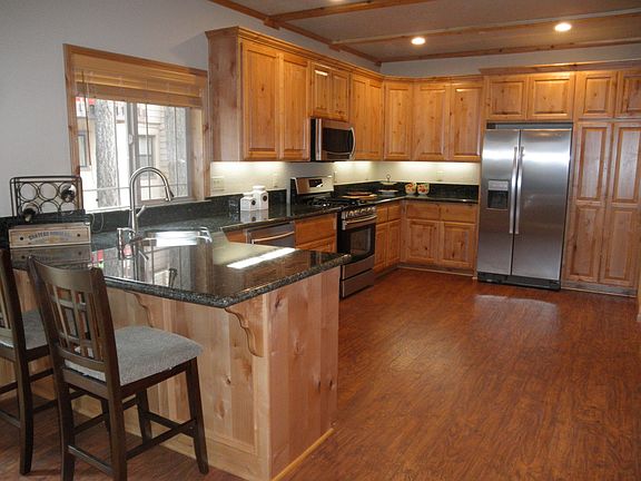 5th image of 41893 Evergreen Dr