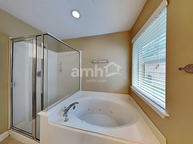 26881 Armor Oaks Dr — Photo 13