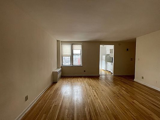 4th image of 43-26 49th St #5F