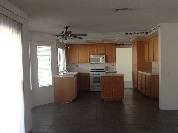 4th image of 11582 Sandpiper Ct