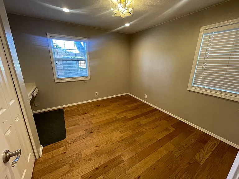 2720 Santa Clara Dr — Photo 11