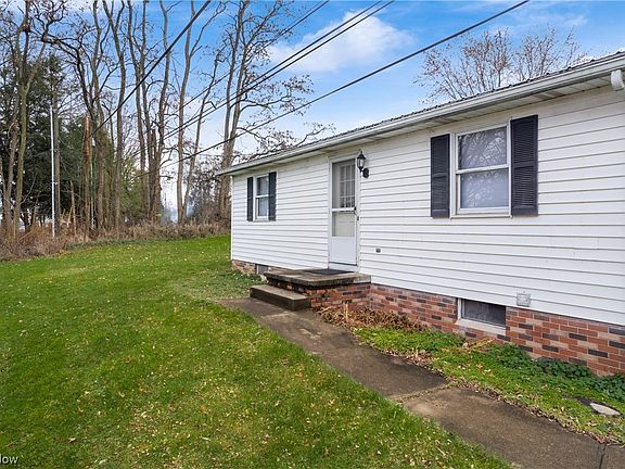 4th image of 964 Allen Dr