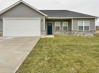 7532 W Upland Dr, Bloomington, IN 47404