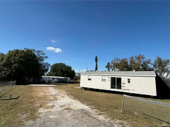 8066 Tolles Dr, North Fort Myers, FL 33917