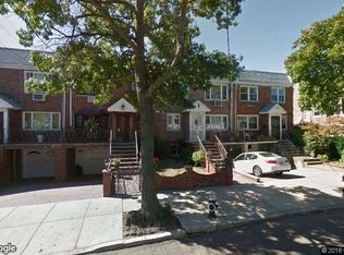 6014 75th St, Middle Village, NY 11379