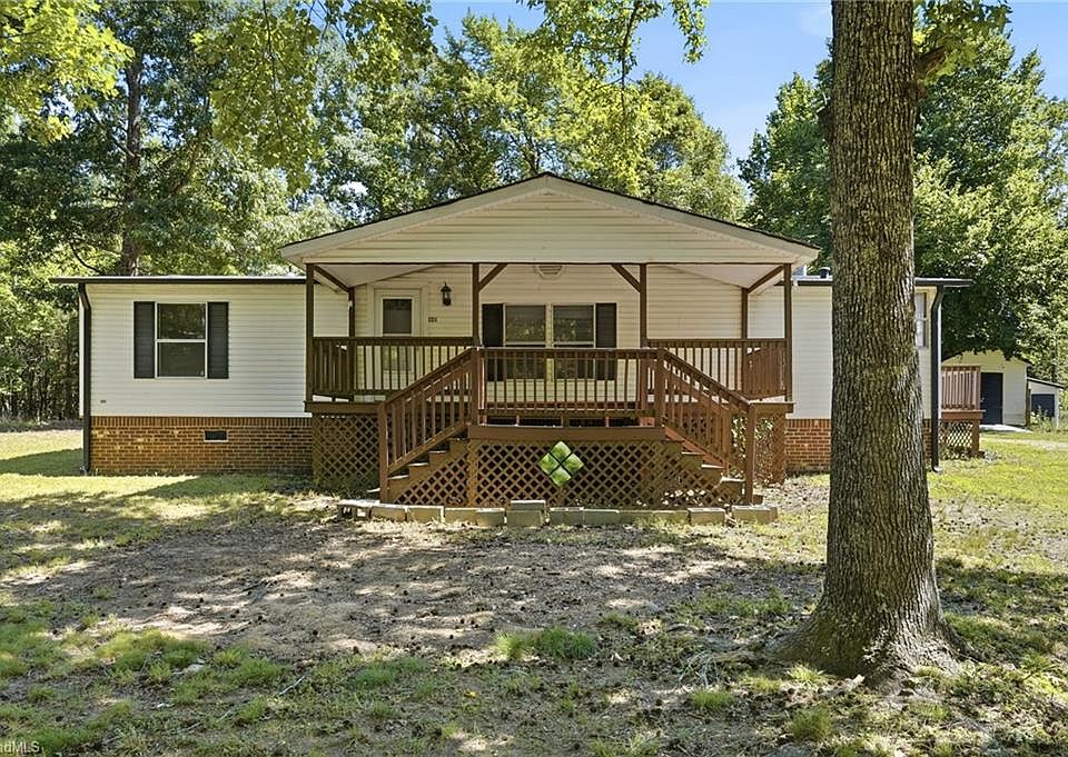 1st image of 351 Poplar Dr