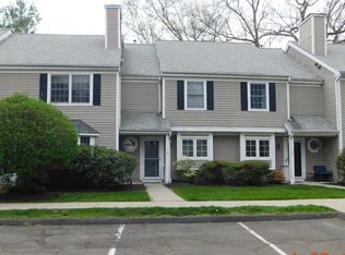 41 Tamarack Ave APT 119, Danbury, CT 06811
