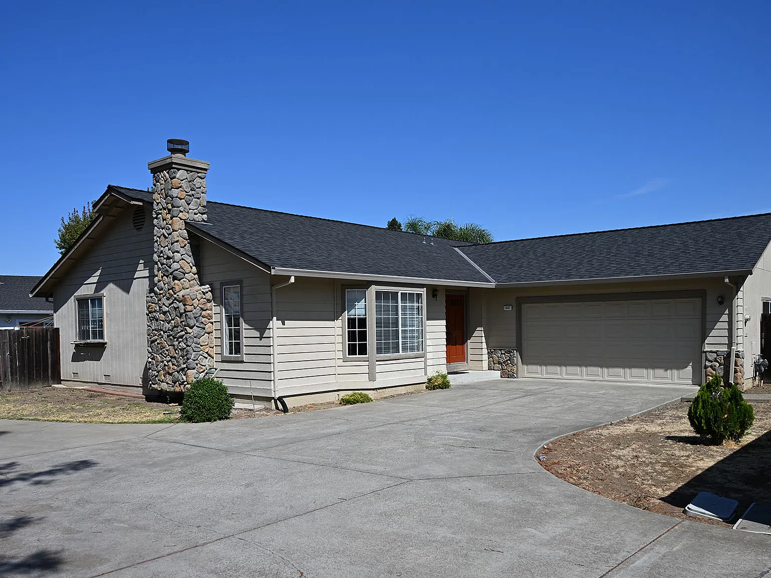 3 bed, 1608 sqft, $3,775 — Photo 3