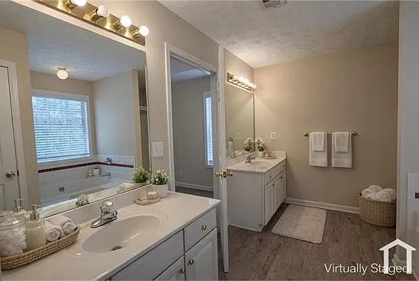 710 Suwanee Lakes Cir — Photo 13