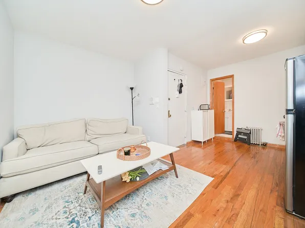 456 9th Avenue image 1 of 10