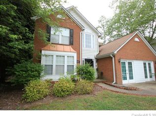 9620 Secretariat Dr, Charlotte, NC 28216