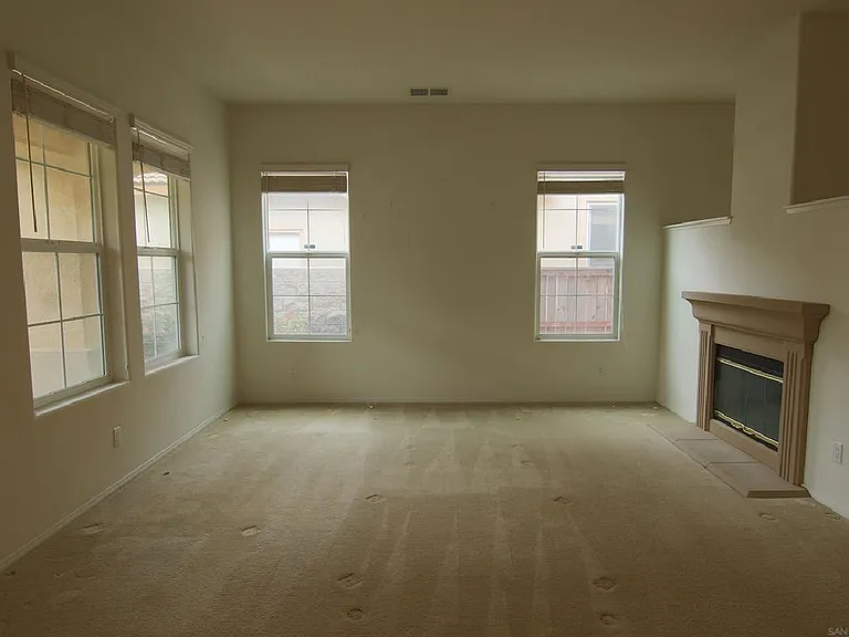 31719 Poppy St — Photo 4