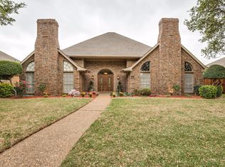 1003 Clinton St, Carrollton, TX 75007