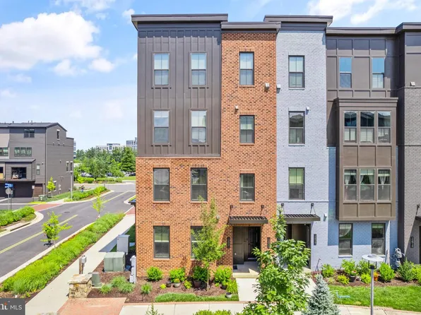 12921 Sunrise Ridge Aly #69, Herndon, VA 20171